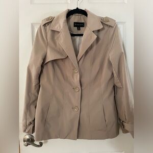 Braetan Taupe Short Trench Coat
